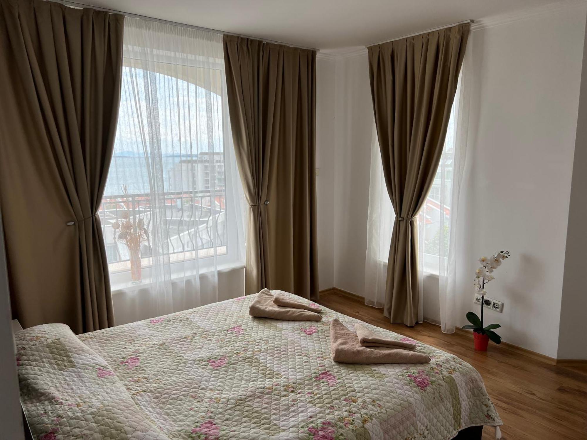 Antorini Apartments Sveti Vlas Eksteriør bilde
